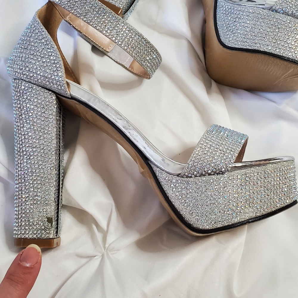 Gorgeous Rhinestone Sparkle Platforms - Picture 8 of 15